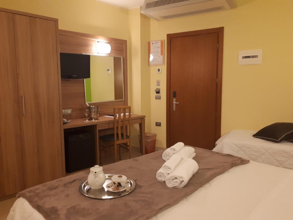 Hotel La Ninfea Montesilvano Marina Zewnętrze zdjęcie