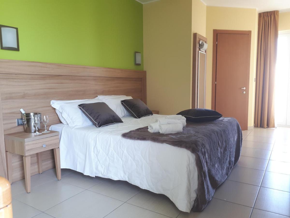 Hotel La Ninfea Montesilvano Marina Zewnętrze zdjęcie