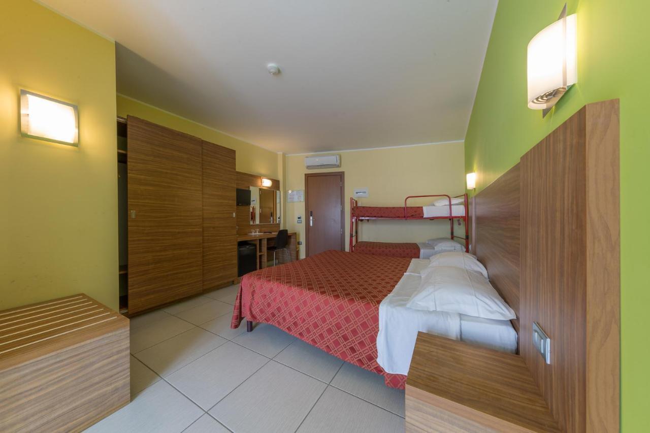 Hotel La Ninfea Montesilvano Marina Zewnętrze zdjęcie